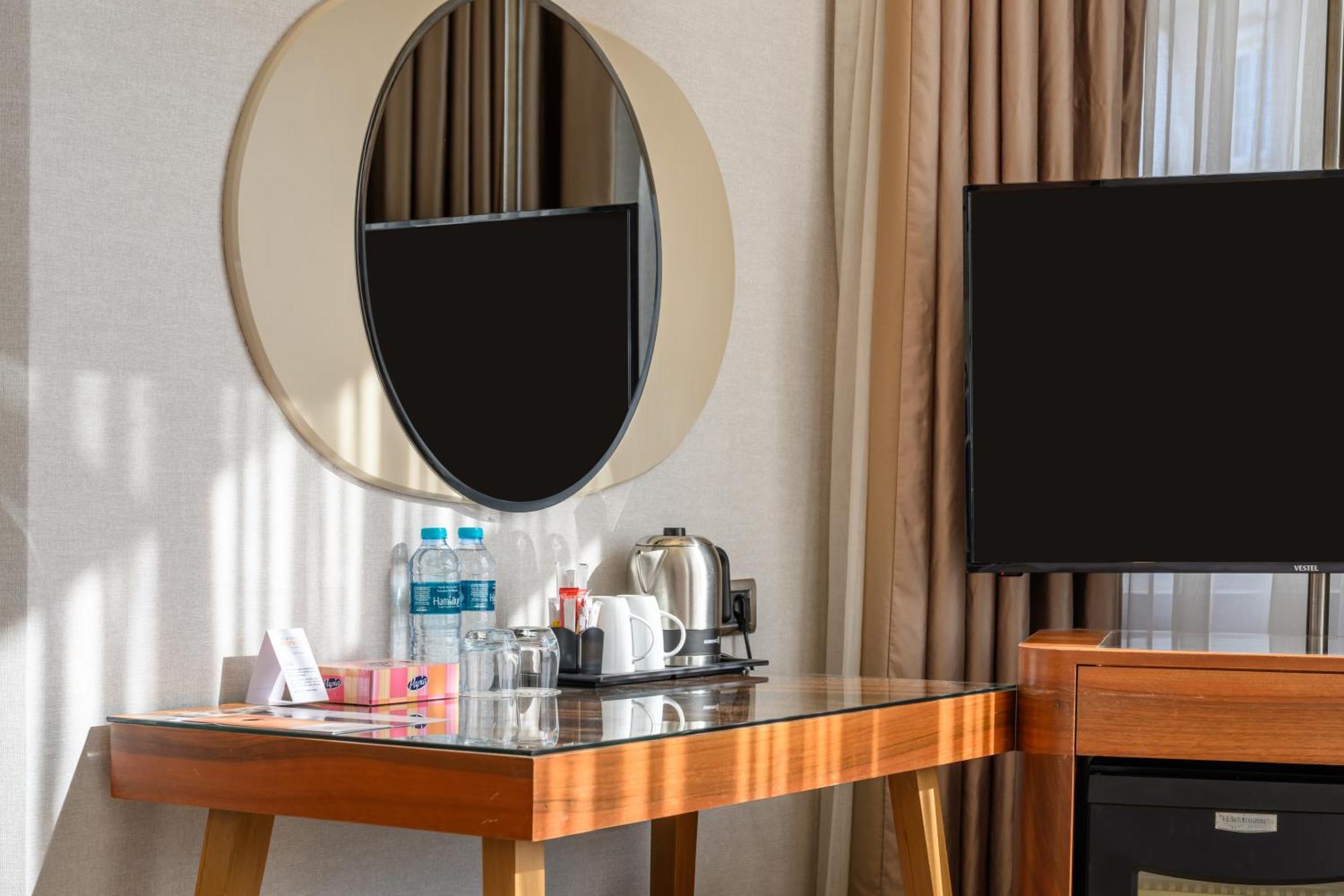 Four Points Flex By Sheraton Istanbul Taksim Square Exterior foto