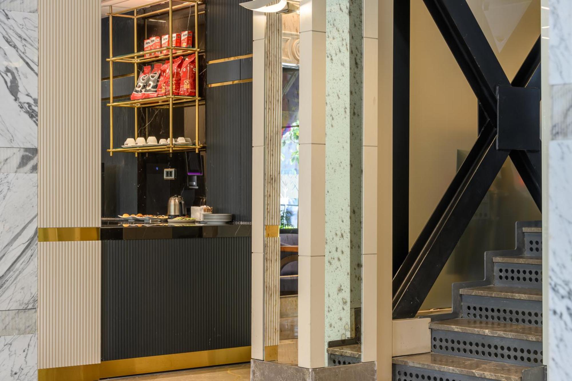 Four Points Flex By Sheraton Istanbul Taksim Square Exterior foto