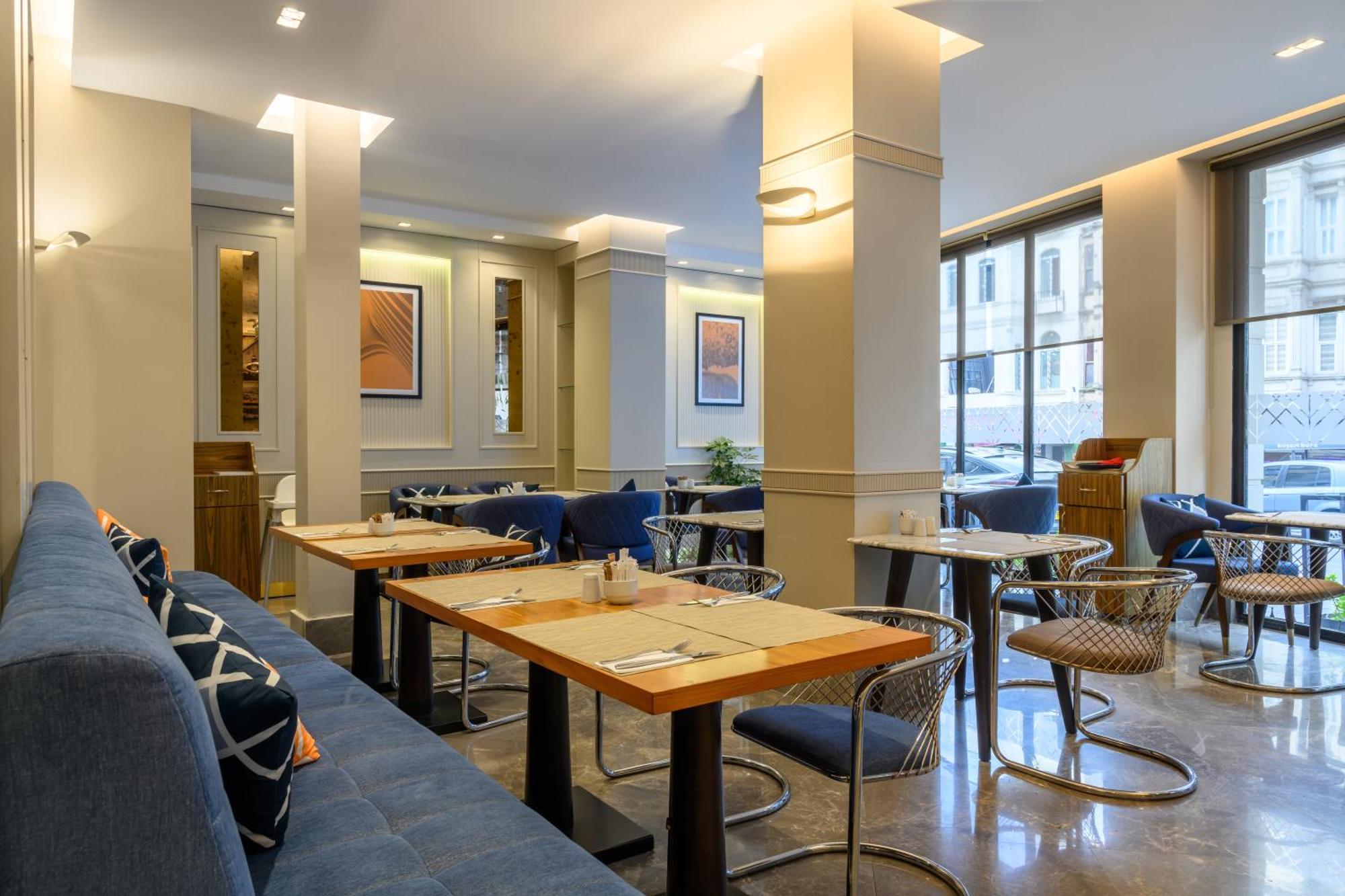Four Points Flex By Sheraton Istanbul Taksim Square Exterior foto