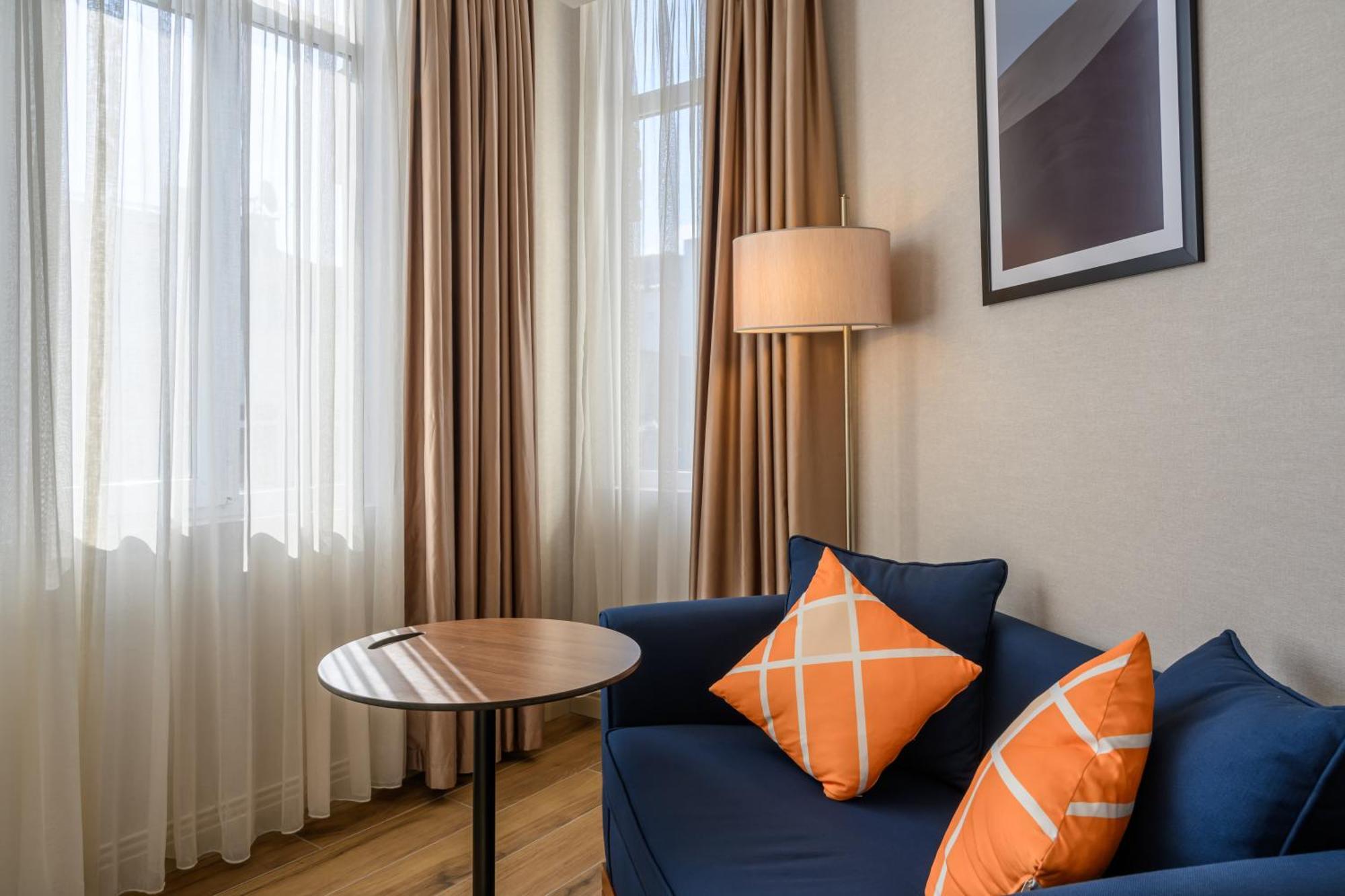 Four Points Flex By Sheraton Istanbul Taksim Square Exterior foto