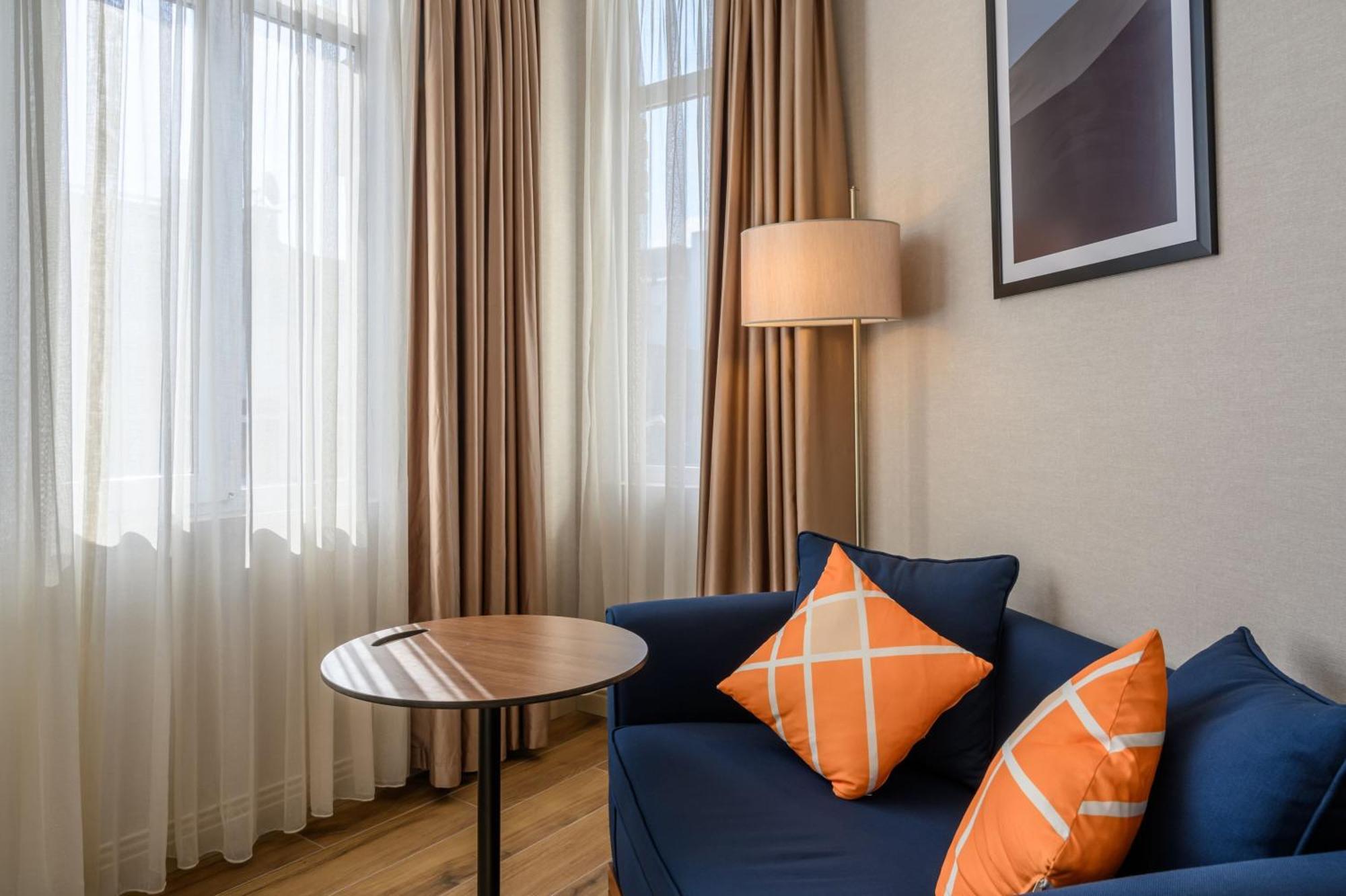 Four Points Flex By Sheraton Istanbul Taksim Square Exterior foto