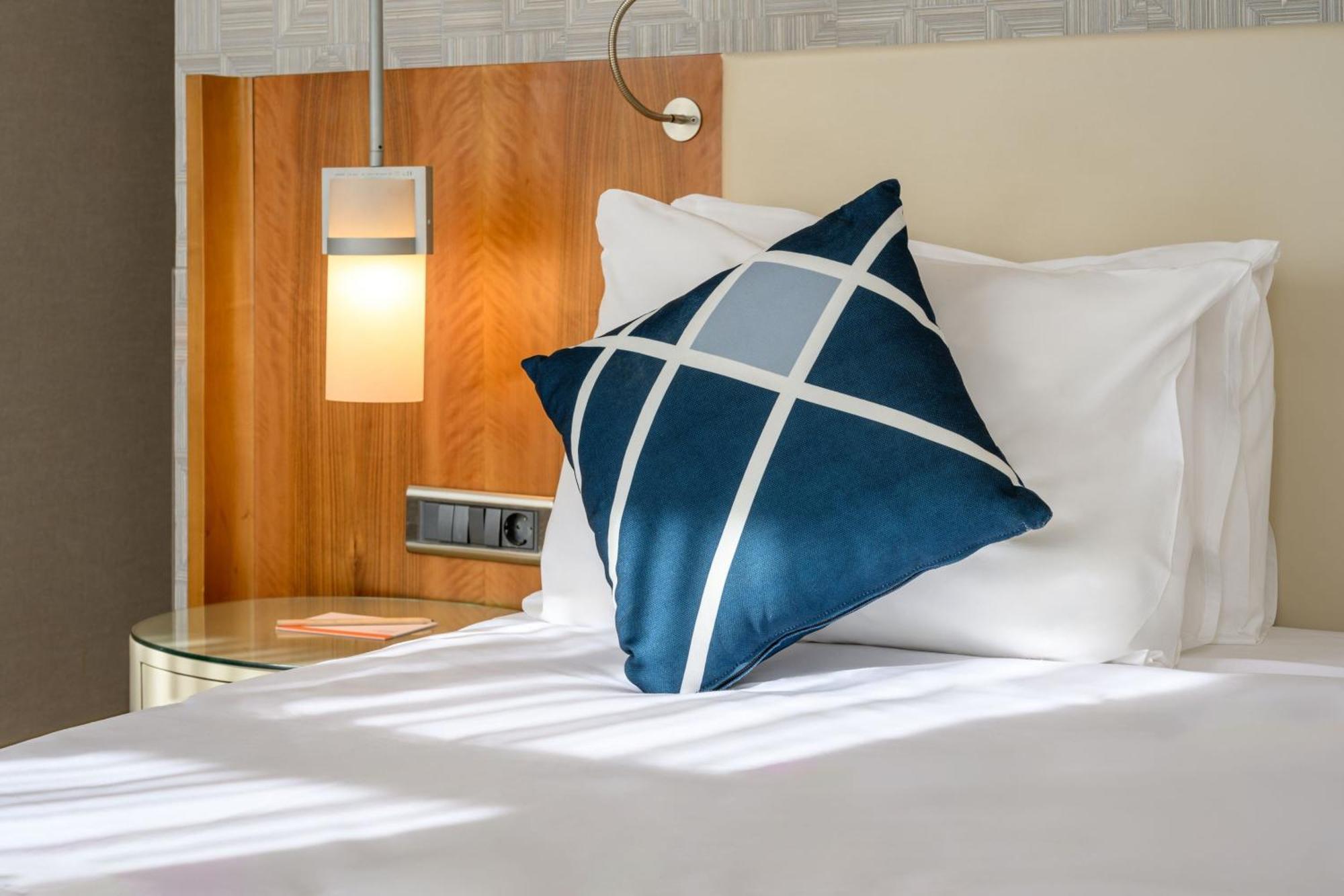 Four Points Flex By Sheraton Istanbul Taksim Square Exterior foto